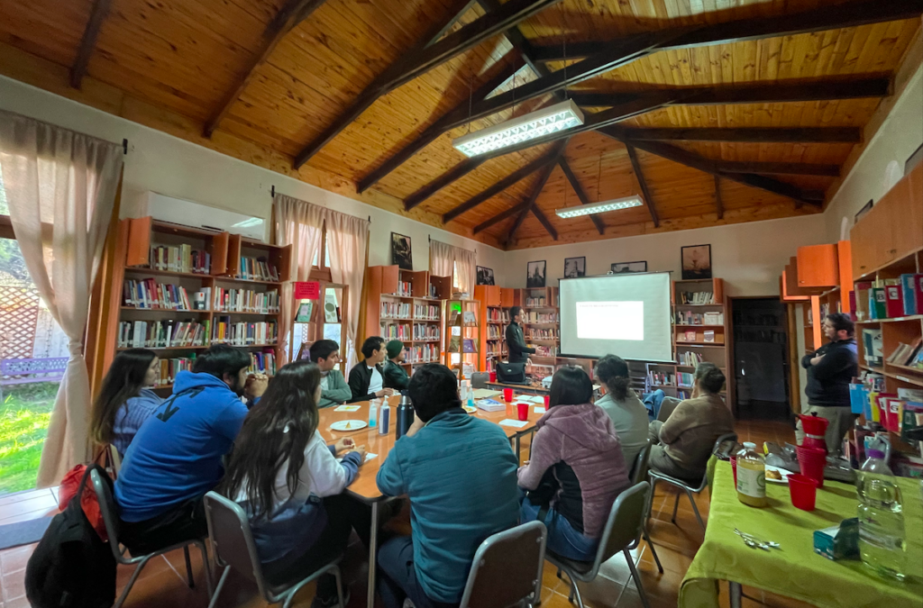 Tierra Austral lidera taller de gobernanza en Cerro Poqui